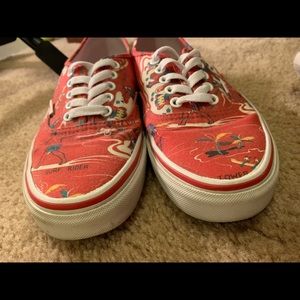 Red Hawaiian Vans men’s size 8.5